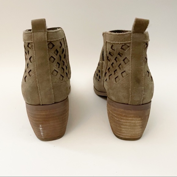 Crown Vintage taupe leather laser cut booties 8.5 - Picture 9 of 10